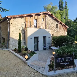 gtes-de-charme-gtes-vital.hotels-rhonealpes.com/